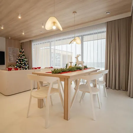 House Prestige White